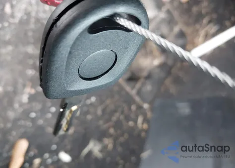 2002 Volkswagen Golf Gl 2.0L z USA, uszkodzony, nr VIN 9BWFK61J124047473